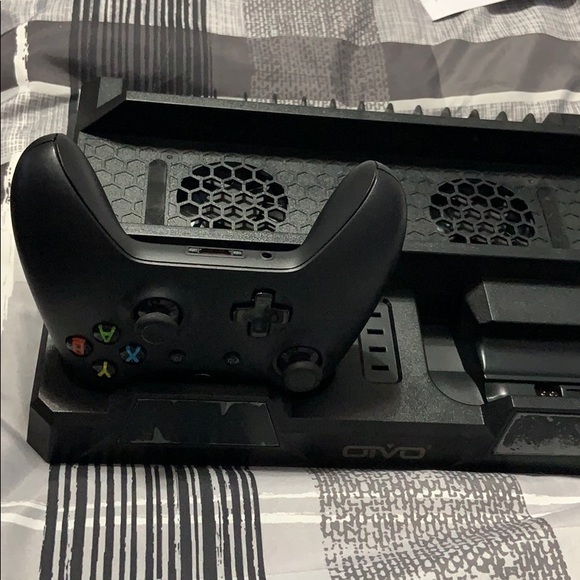 Xbox Stand - Picture 4 of 7